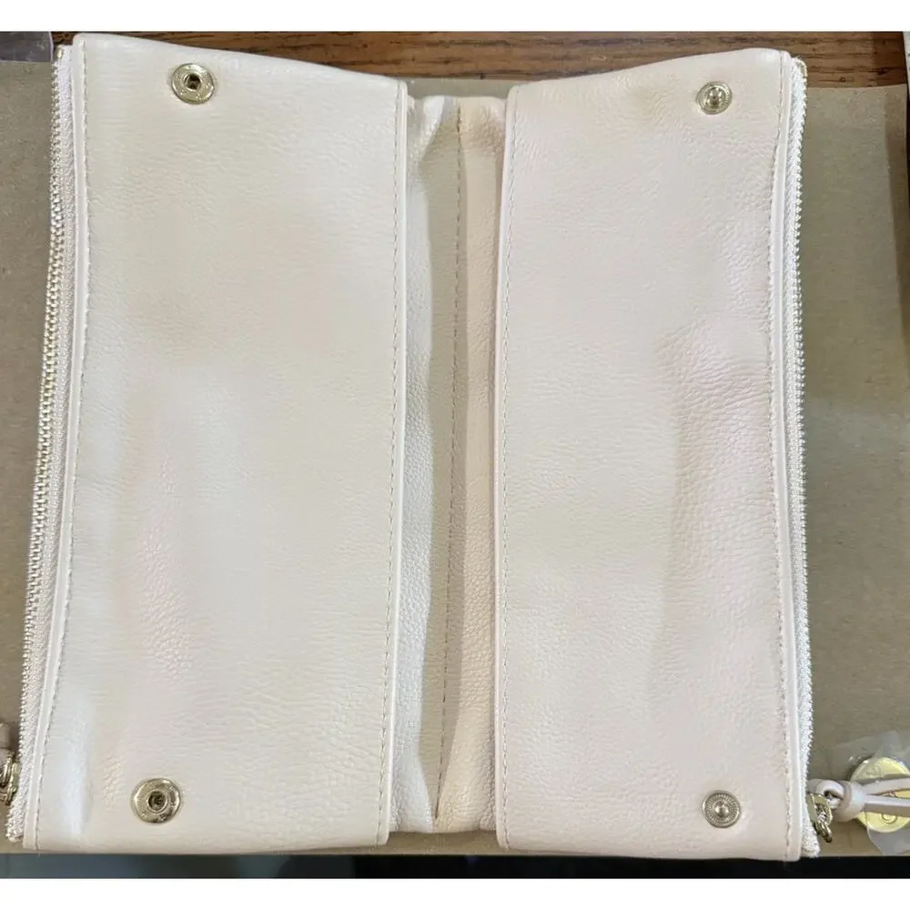 Chloé Paris Blush Pink Leather Zip Wallet Clutch Charm New Condition